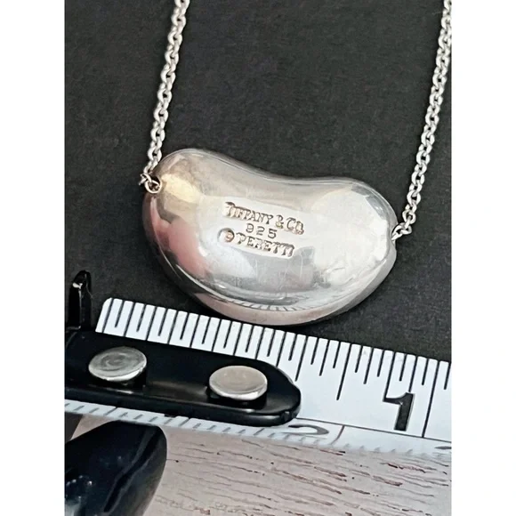 Tiffany & Co Elsa Peretti Bean Necklace 14mm - Picture 8 of 9
